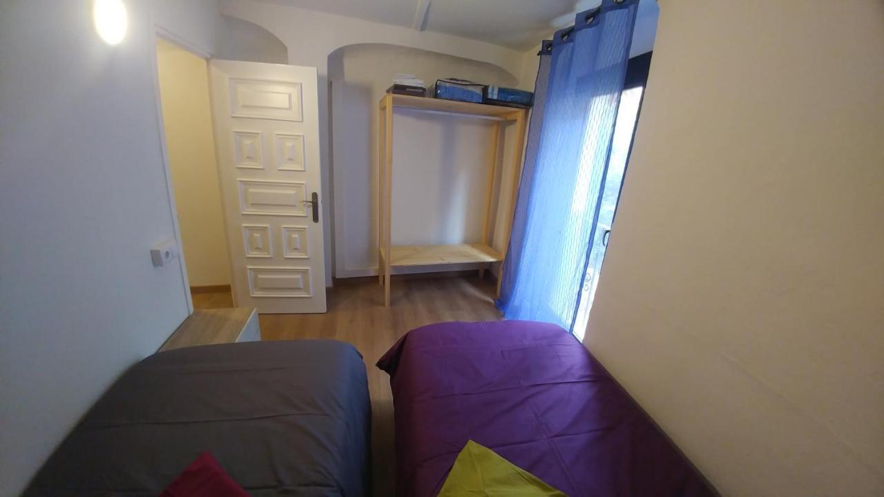 Apt 2 Acollidor Al Centre Historic De Vic Aptgarbi Екстер'єр фото